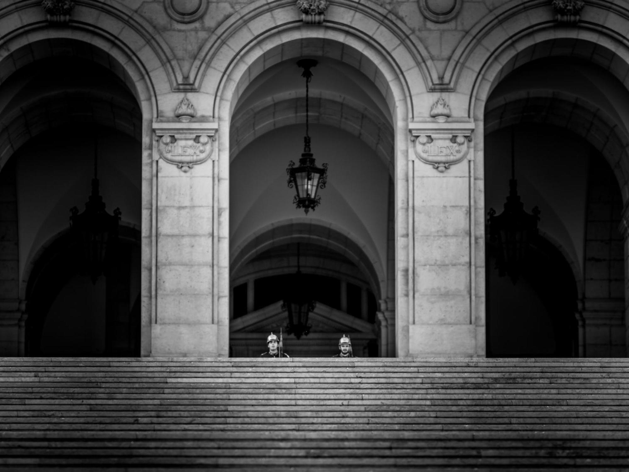Eine Mischung Aus Altem Wort Und Modernem Charme In Lissabon
